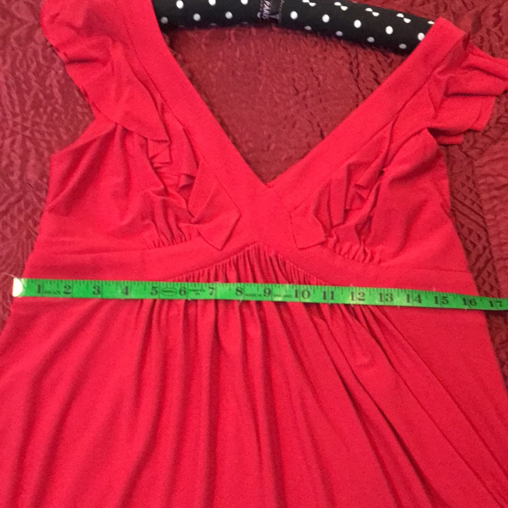 Sleeveless red dress - Picture 7 of 11